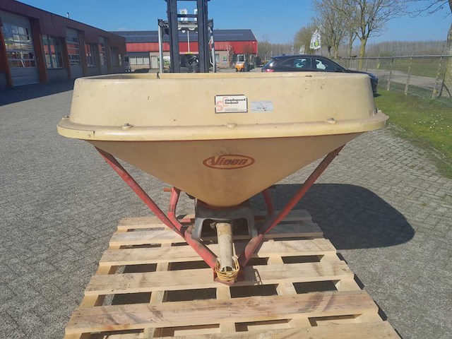 Vicon ps 401 pendelstrooier met greenland strooicomputer - afbeelding 1 van  7