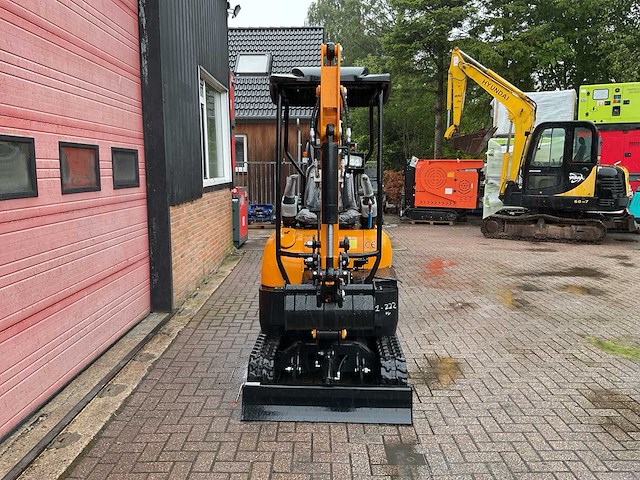 Vicsec vc20k by kubota minigraafmachine - afbeelding 7 van  13