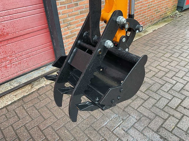 Vicsec vc20k by kubota minigraafmachine - afbeelding 11 van  13
