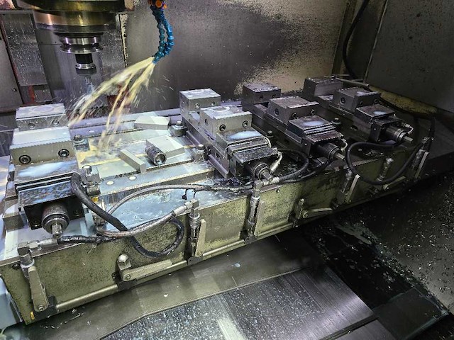 Victor - 2002 - v center 125 - verticale machinecentra - afbeelding 12 van  16