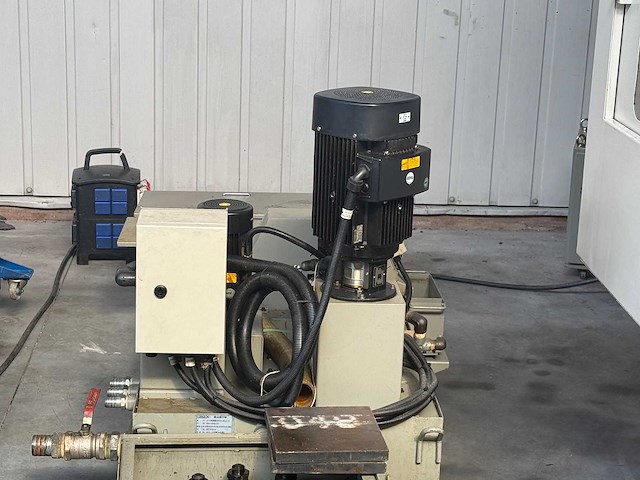 Victor - vcenter a110 - cnc vertical machining centre - 2009 - afbeelding 5 van  7