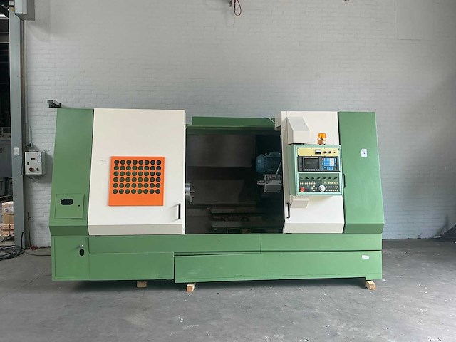 Victor - vturn-36 - cnc lathe - 1992 - afbeelding 1 van  5