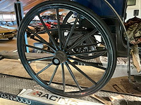 Victoria paarden koets - afbeelding 13 van  16