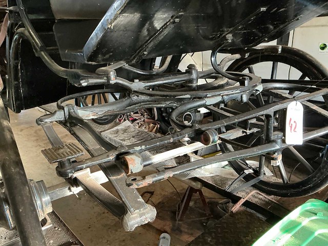 Victoria paarden koets - afbeelding 5 van  16