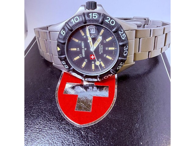 Victorinox automatisch herenhorloge - swiss army s.a.w. model - afbeelding 4 van  9