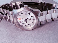 Victorinox special edition swiss army horloge - red cross shield - afbeelding 2 van  7