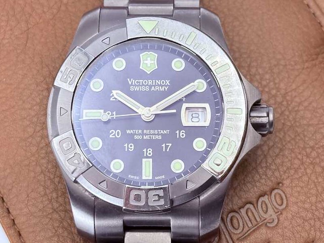 Victorinox swiss army dive master 500m duikhorloge - afbeelding 1 van  12