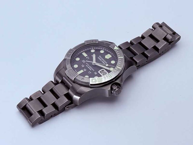 Victorinox swiss army dive master 500m duikhorloge - afbeelding 7 van  12