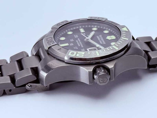 Victorinox swiss army dive master 500m duikhorloge - afbeelding 9 van  12