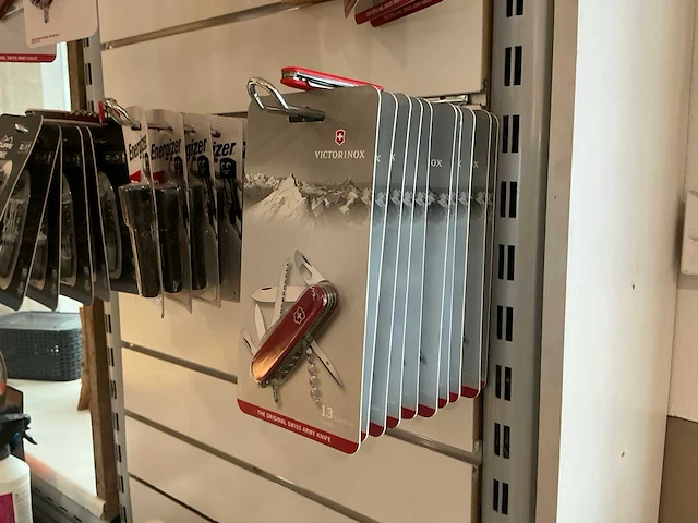 Victorinox / swiza / redcliffs zakmessen - afbeelding 6 van  12