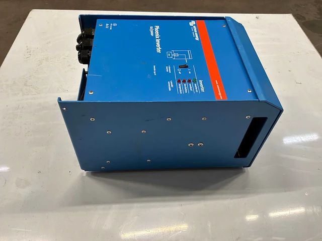 Victron 12v 3000va omvormer - afbeelding 3 van  4