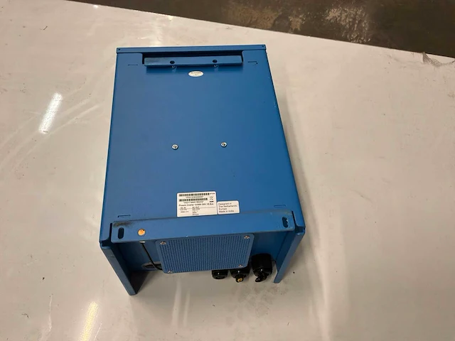 Victron 12v 3000va omvormer - afbeelding 3 van  4