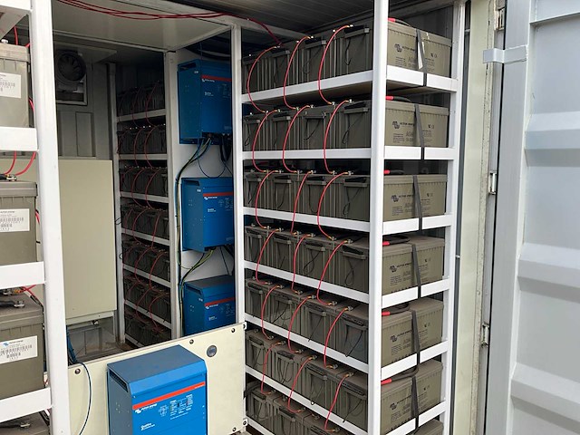 Victron-energie 10 ft greenbatterij 50-container - afbeelding 20 van  20