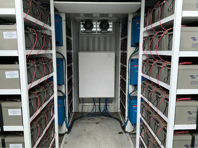 Victron-energie 10 ft greenbatterij 50-container - afbeelding 6 van  19