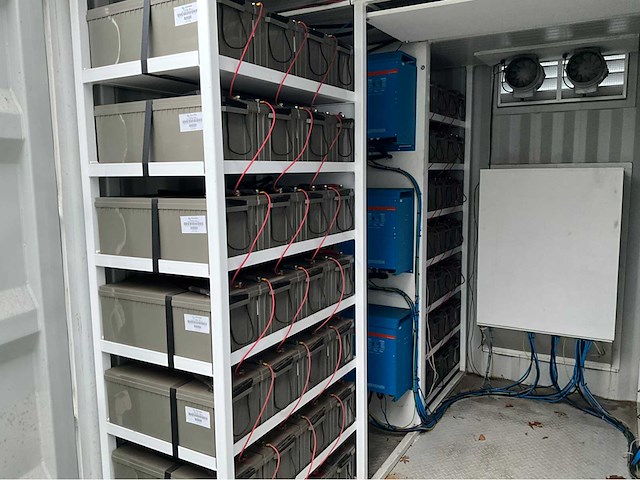 Victron-energie 10 ft greenbatterij 50-container - afbeelding 7 van  19