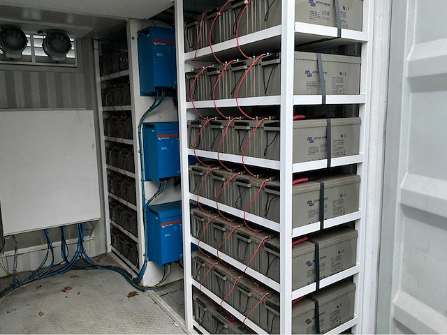 Victron-energie 10 ft greenbatterij 50-container - afbeelding 8 van  19