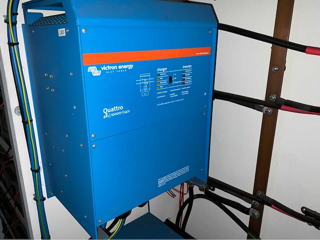 Victron-energie 10 ft greenbatterij 50-container - afbeelding 9 van  19