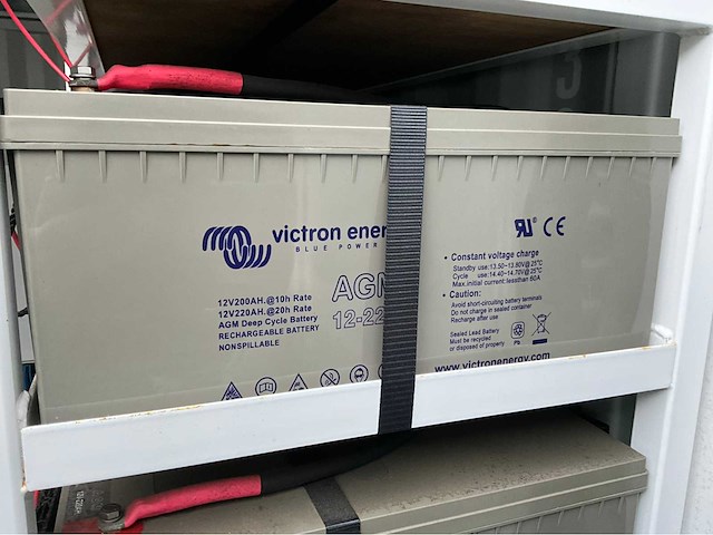 Victron-energie 10 ft greenbatterij 50-container - afbeelding 11 van  19