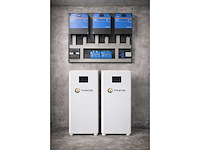 Victron energy 3-fase opslagsysteem – 3× 3 kva multiplus-ii met 30 kwh lfp accu
