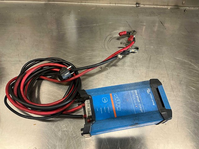 Victron energy blue smart ip 22 acculader - afbeelding 1 van  7