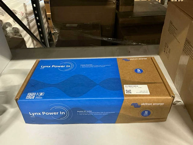 Victron energy lynx power in m10 - afbeelding 1 van  4