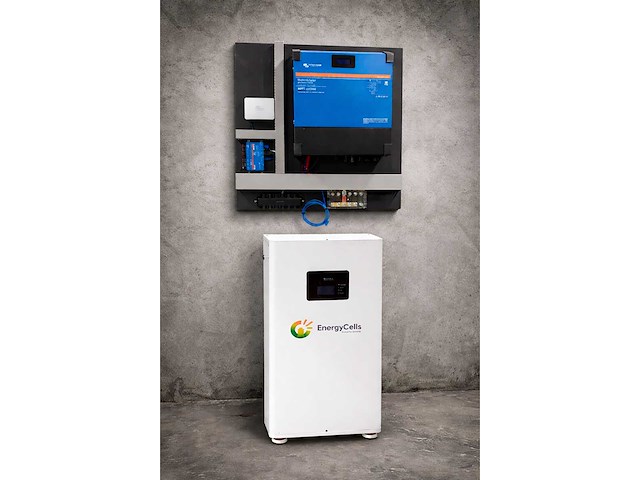 Victron energy opslagsysteem – 4k5 multiplus-ii met 15 kwh lfp accu - afbeelding 1 van  5