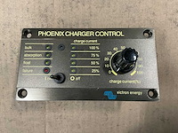 Victron energy phoenix charger control - afbeelding 1 van  4