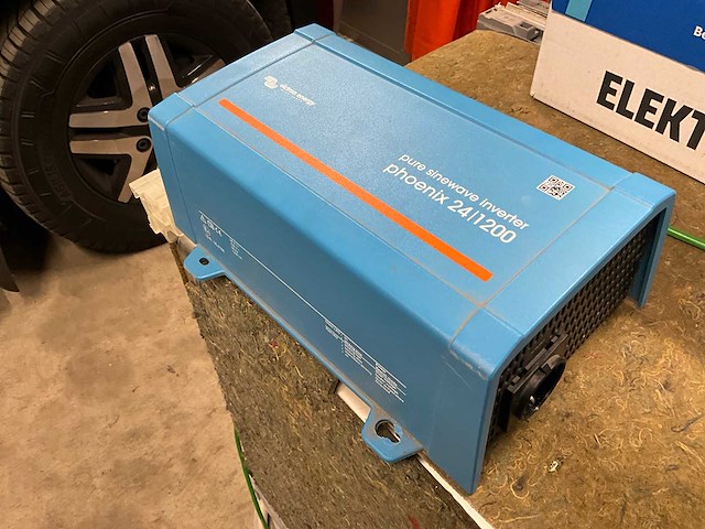 Victron phoenix 24 / 1200 omvormer - afbeelding 2 van  5