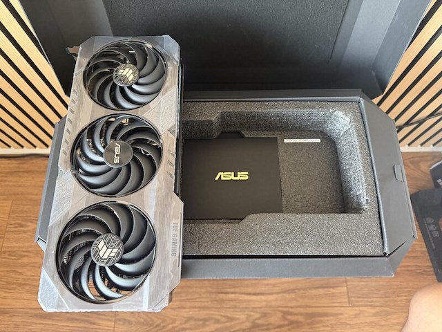 Videokaart, asus, tuf gaming geforce rtx 4090 8 - afbeelding 6 van  8