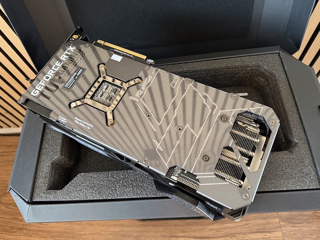 Videokaart, asus, tuf gaming geforce rtx 4090 9 - afbeelding 8 van  8