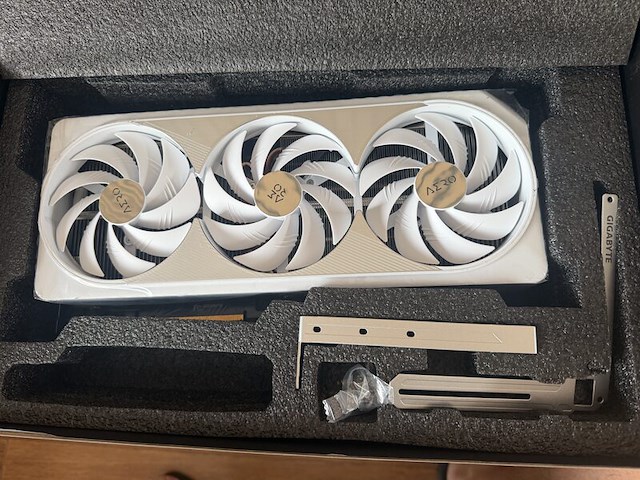 Videokaart, gigabyte , ray tracing geforce rtx 4090 - afbeelding 6 van  8