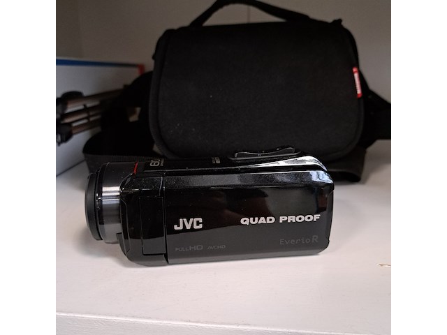 Videorecorder inclusief statief, jvc - afbeelding 1 van  5
