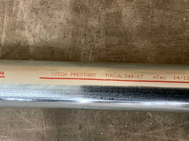 Viega cv-buis dunwandig 35x1,5mm staal/verzinkt 3000mm (5x) - afbeelding 3 van  5