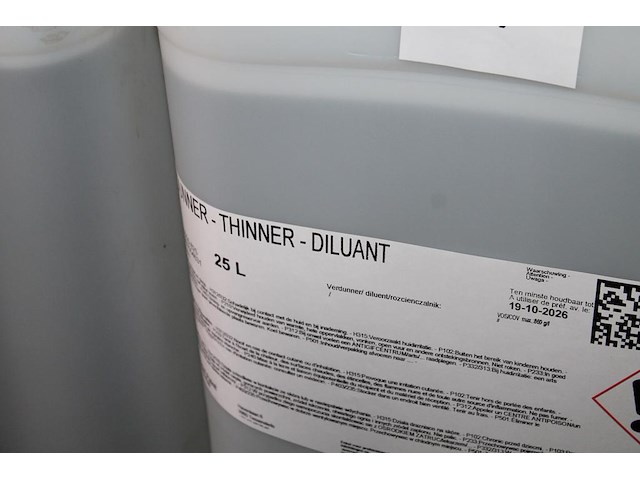 Vier 25 liter cans thinner, deels aangebroken. - afbeelding 2 van  2
