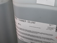Vier 25 liter cans thinner, deels aangebroken. - afbeelding 2 van  2