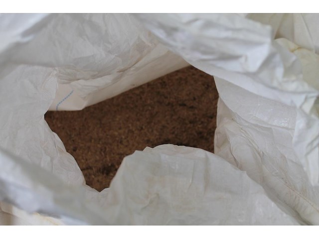 Vier bigbags met zaagsel in diverse uitvoeringen. - afbeelding 4 van  4