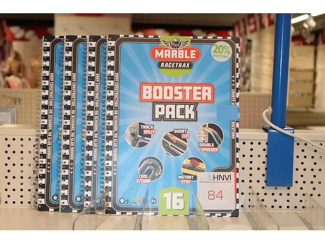 Vier boosterpacks marbel racetrax. - afbeelding 1 van  2