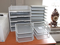 Vier brievenbakken. - afbeelding 1 van  2