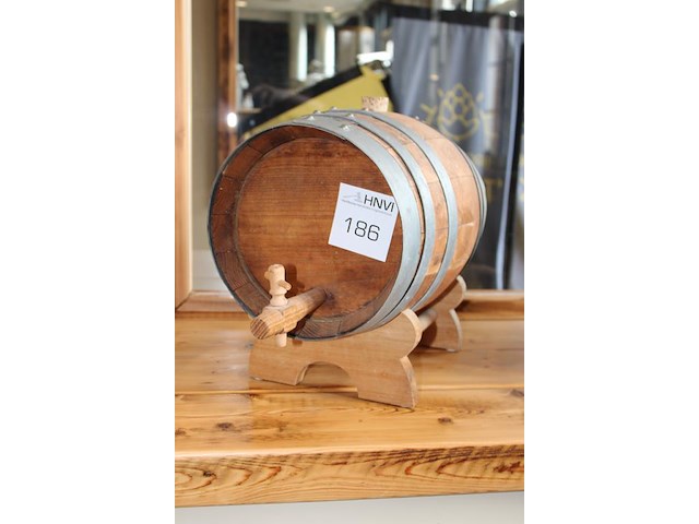 Vier decoratieve wijn / biervaten. - afbeelding 3 van  4