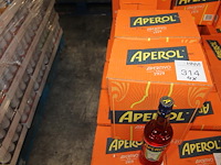 Vier dozen aperol. 24 flessen. - afbeelding 2 van  2