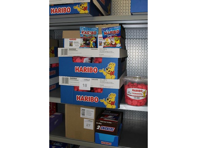Vier dozen haribo w.o. kindermix, starmix en schuimaardbeien. tht 06-08-2026. - afbeelding 2 van  2