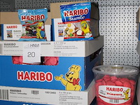 Vier dozen haribo w.o. kindermix, starmix, kikkers en schuimaardbeien. tht 06-08-2026. - afbeelding 2 van  2