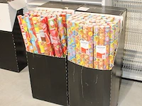 Vier dozen met sinterklaaspapier - afbeelding 2 van  2