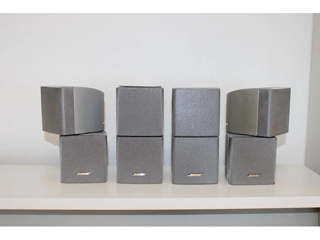 Vier dubbel bose speakers, draaibaar - afbeelding 1 van  2
