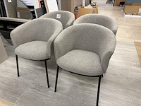 Vier fauteuiltjes, grijs gestoffeerd. - afbeelding 1 van  2