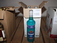 Vier flessen blue wodka petrikov. - afbeelding 1 van  3