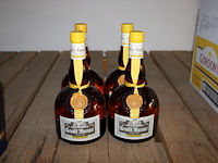 Vier flessen grand marnier. - afbeelding 1 van  2