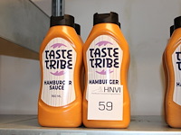 Vier flessen hamburger sauce taste tribe. - afbeelding 1 van  2