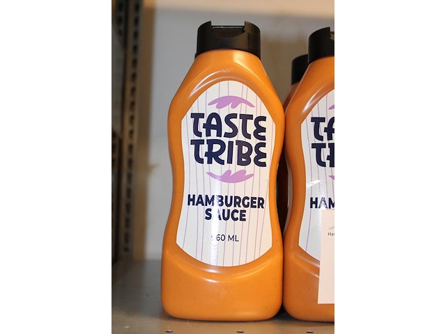 Vier flessen hamburger sauce taste tribe. - afbeelding 2 van  2