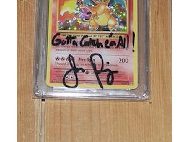 Vier gegrade pokemon kaarten door cgc w.o. twee charizards in 8.5 met handtekening jason paige (geen certif... onderdeel van combinatiekavel kavels p001 t/m p051 combinatiekavel - afbeelding 2 van  5